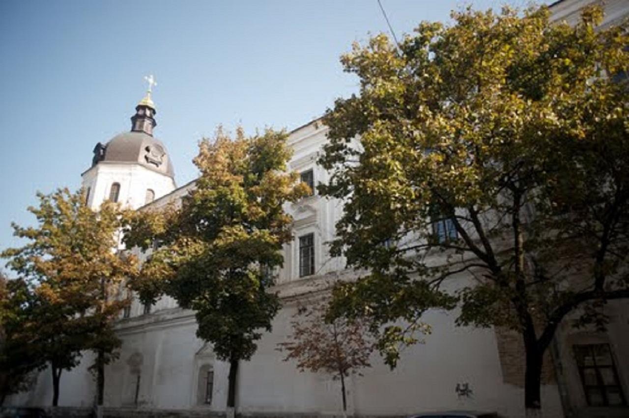 Podil Apart Near Poschtova Square History Center Киев Экстерьер фото